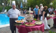 Apéritif au bord de la piscine de l'hôtel Dasamo de Viserbella de Rimini